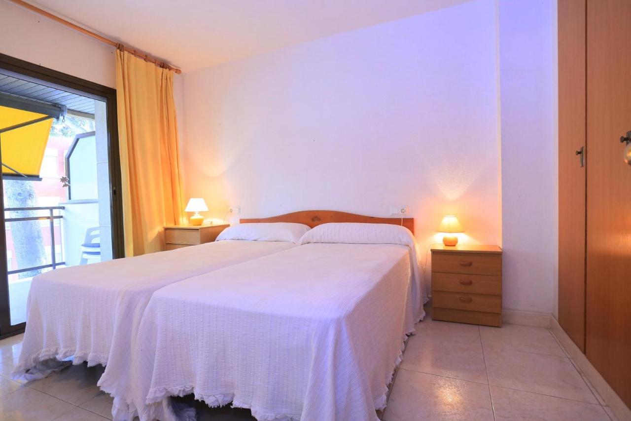 Txingudi - Only Families Apartment Cambrils Exterior photo